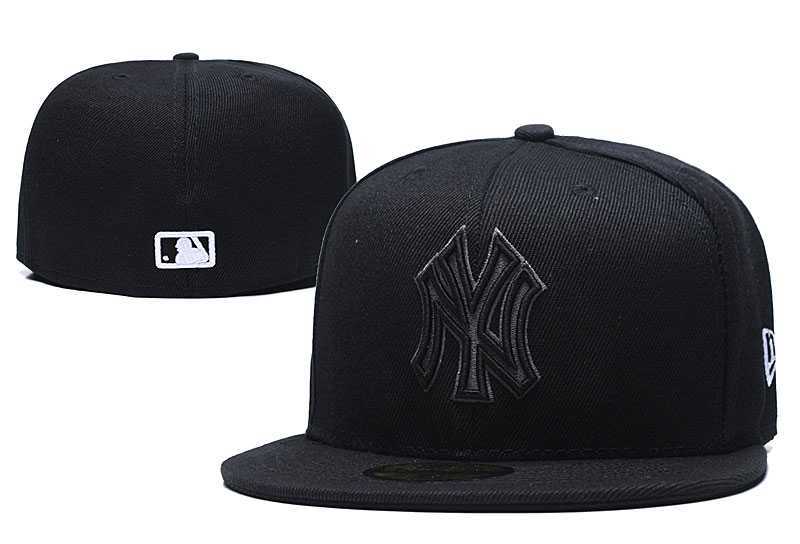 Yankees Team Logo Black Fitted Hat LX1